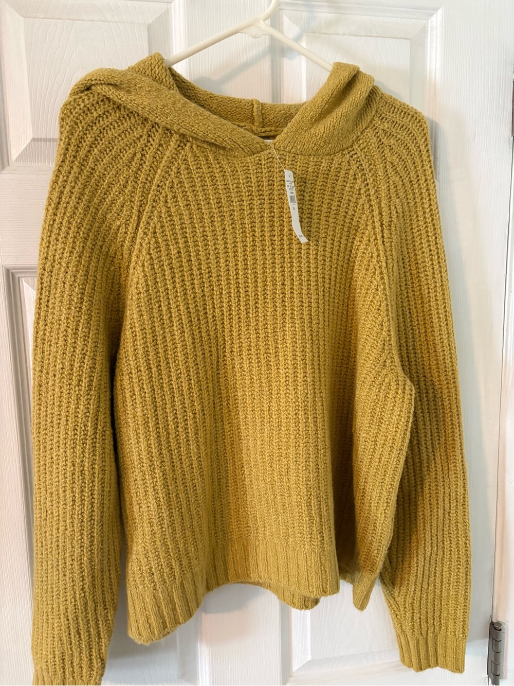NWT Mustard Yellow Chunky Knit Hooded Sweater American Eagle S